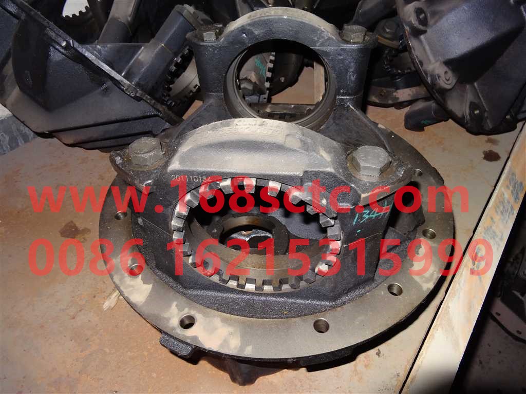 810-35301-6116-SINOTRUK HOWO-final drive housingwith bearing coverrear bridge-ZhongQiHouQiaoMCY13