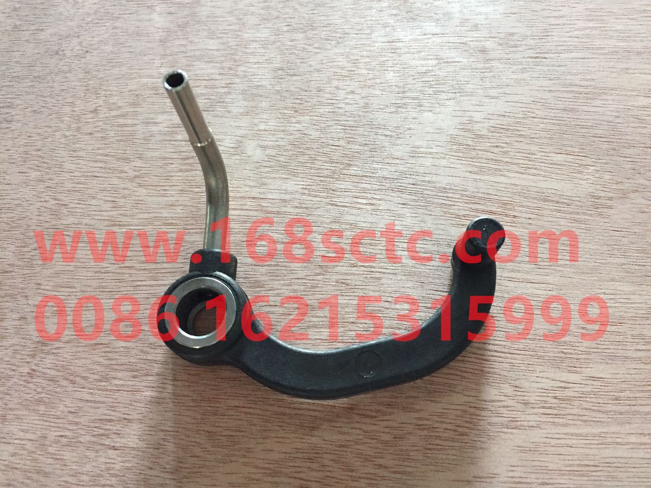 Piston cooling nozzles