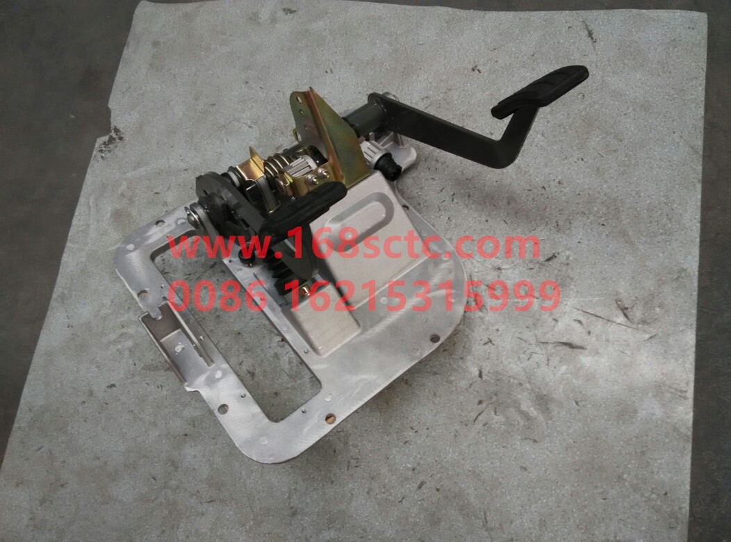 AZ9925360011-SINOTRUK HOWO-Combined pedal control assembly (high floor cab/MAN engine)-HaoWoT7HKuan