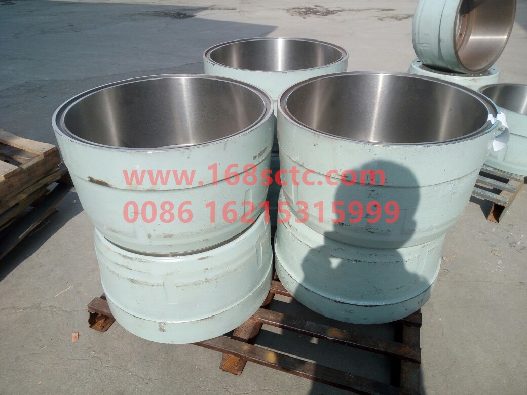 AZ9970440001-SINOTRUK HOWO-front brake hub AC26bridge-ZhongQiQianQiaoHF12