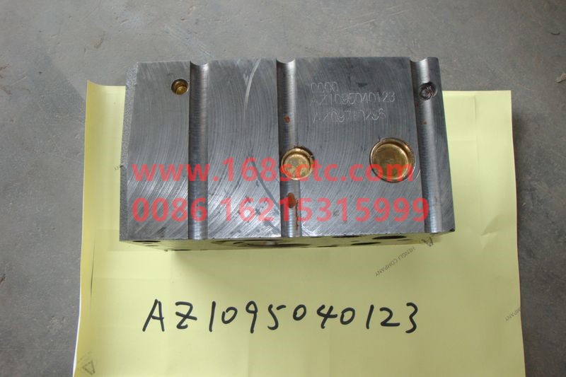 AZ1095040123-SINOTRUK HOWO-cylinder head assemblyIncluding valves, etc.-ZhongQiFaDongJiWD615.97E