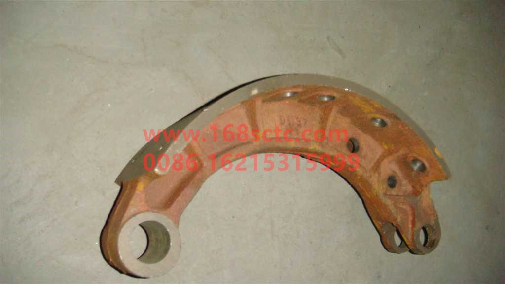 WG9925410105+062-OTHERS-Brake shoe front 3501M-131-KeManQianQiao
