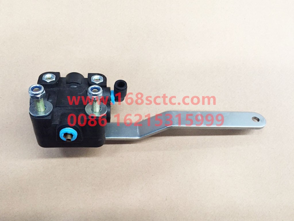 DZ15221440037-SHACMAN-New height valve/rear right-DeLongXinM3000 2013Kuan