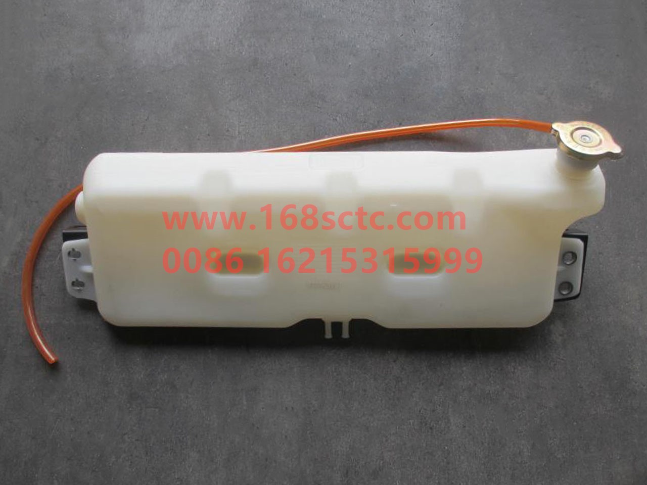 DZ95259450100-SHACMAN-Expansion tank-DeLongF3000 2015Kuan