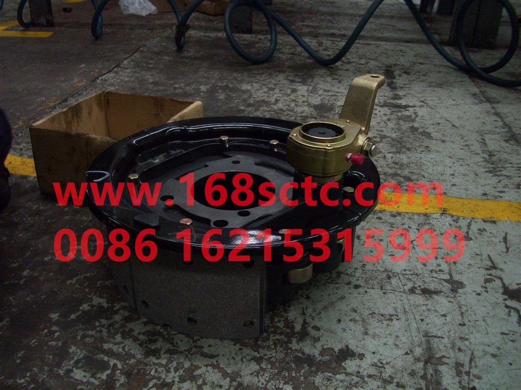 WG4005455332-SINOTRUK HOWO-Brake assembly front right (Φ400x150 manual adjustment arm)-ZhongQiQianQiaoVGD060QB