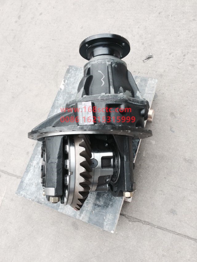 AZ9231320704A-SINOTRUK HOWO-Middle section of rear axle (I=3.93, XSΦ180, enhanced type)-ZhongQiSTRCheQiao