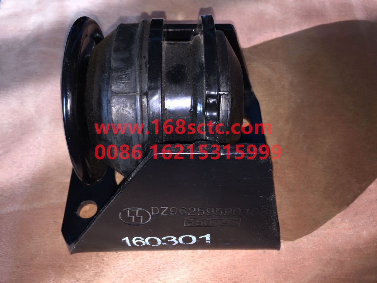 DZ96259590108-SHACMAN-Engine rear suspension shock absorber right-DeLongXinM3000 2013Kuan