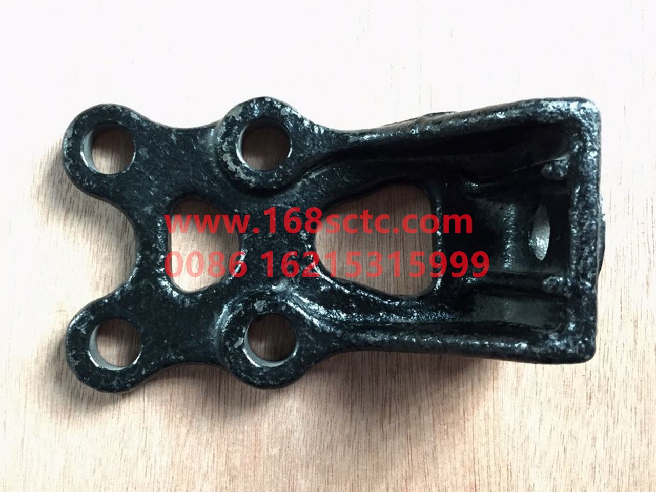 DZ95259538896-SHACMAN-radiator bracket right-DeLongF3000 2015Kuan