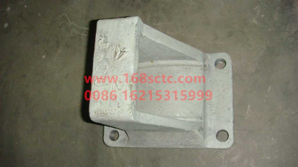 WG9138520012-SINOTRUK HOWO-Rear leaf spring front bracket right-HaoWo2008Kuan