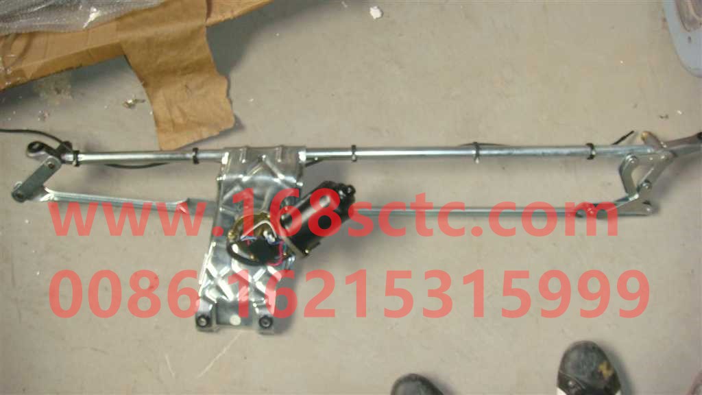 WG1661740022-SINOTRUK HOWO-Wiper linkage rod assembly-HaoWoT7HKuan