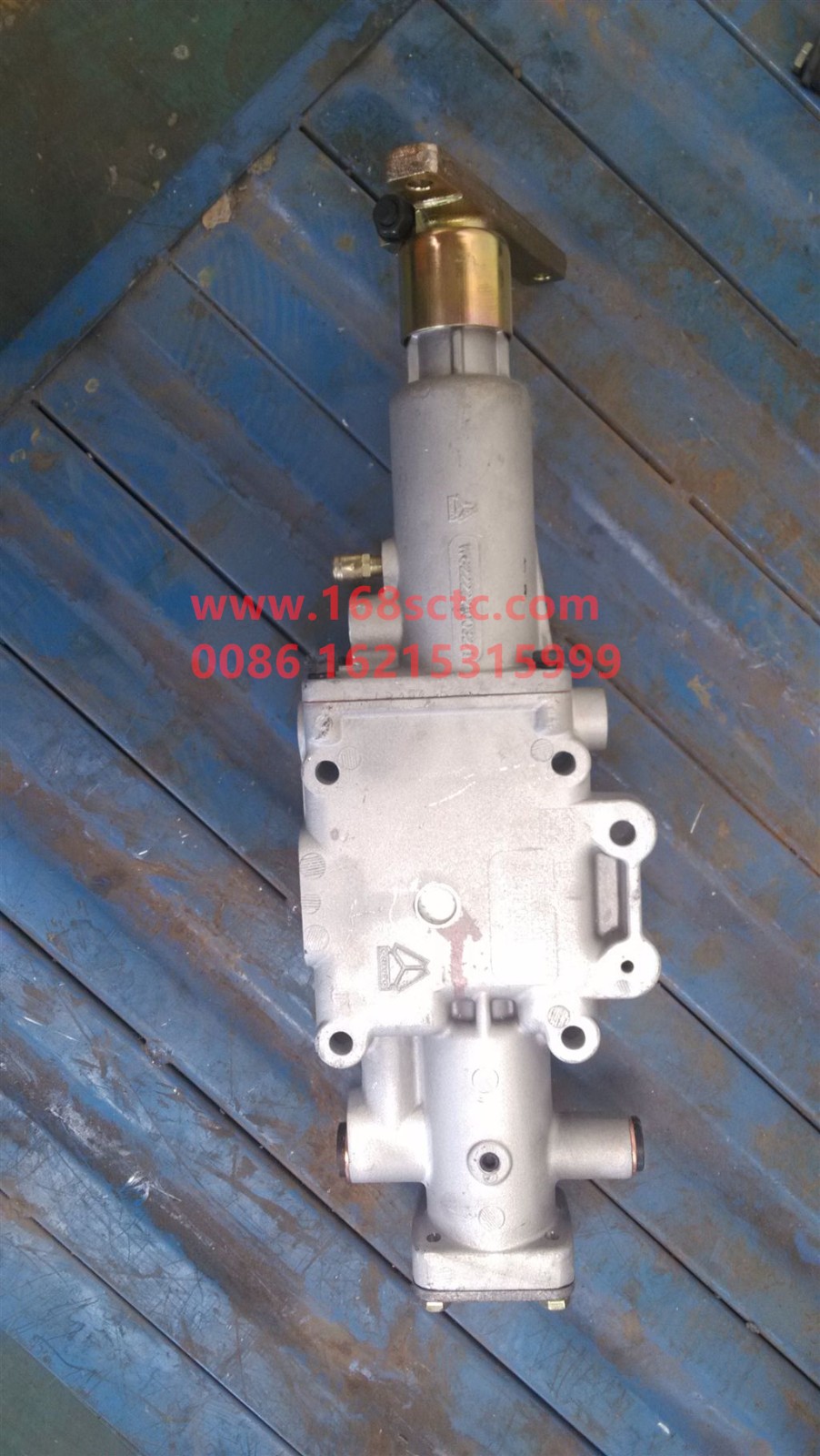 AZ2203210204-SINOTRUK HOWO-Small cover assembly double rod aluminum shell-ZhongQiBianSuXiangHW15710