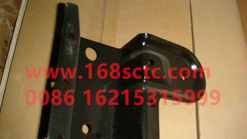 WG1664440051-SINOTRUK HOWO-upper bracket assemblyright-HaoWoT7HKuan
