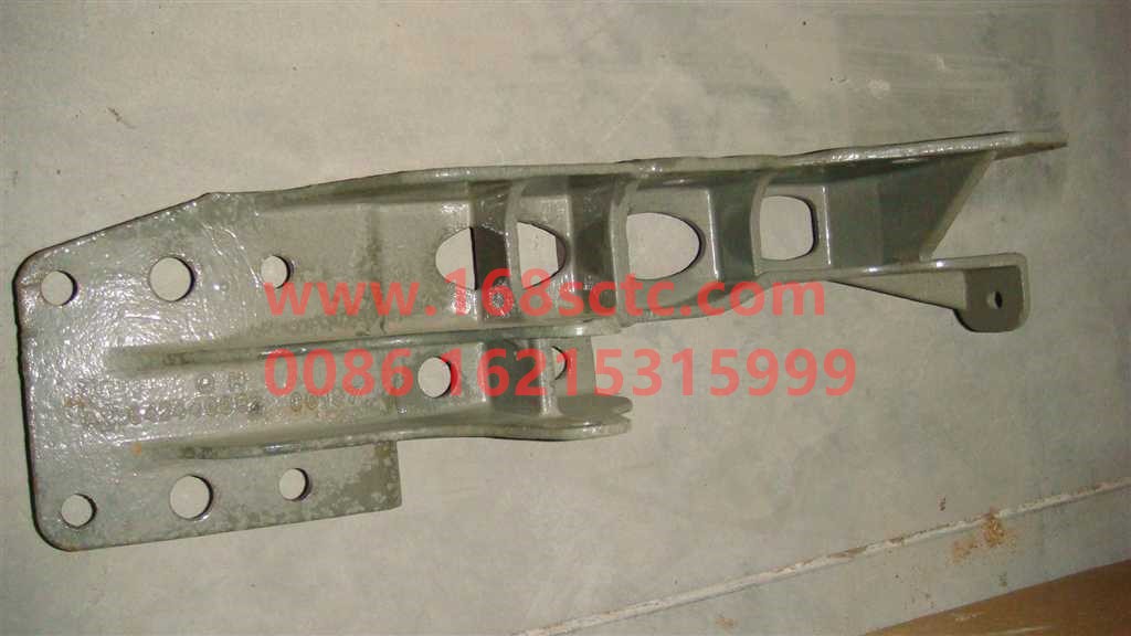 AZ1642440082-SINOTRUK HOWO-Shock absorber lower bracketrightHOWO2009payment-HaoWo2011Kuan