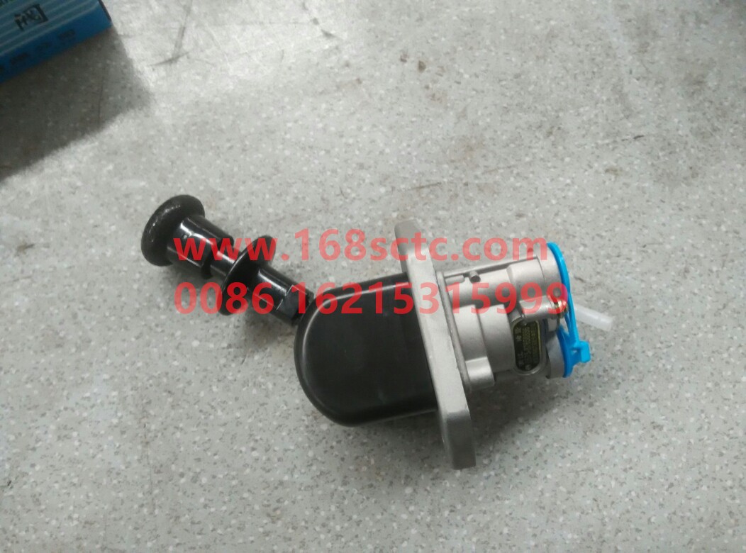 WG9000360165-SINOTRUK HOWO-hand brake valvethree holes-HaoWo2007Kuan