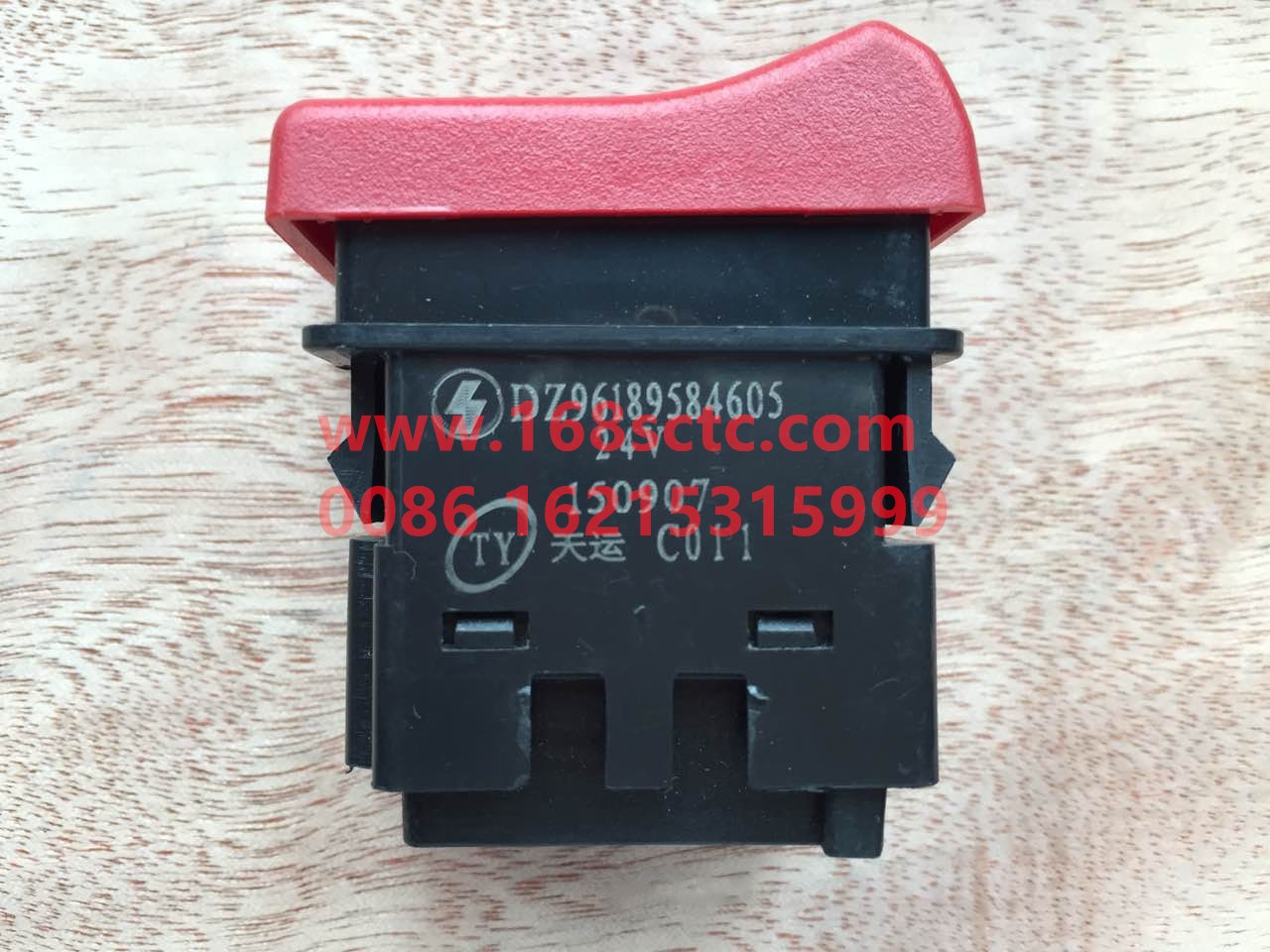 DZ96189584605-SHACMAN-hazard warning light switch-DeLongXinM3000 2013Kuan