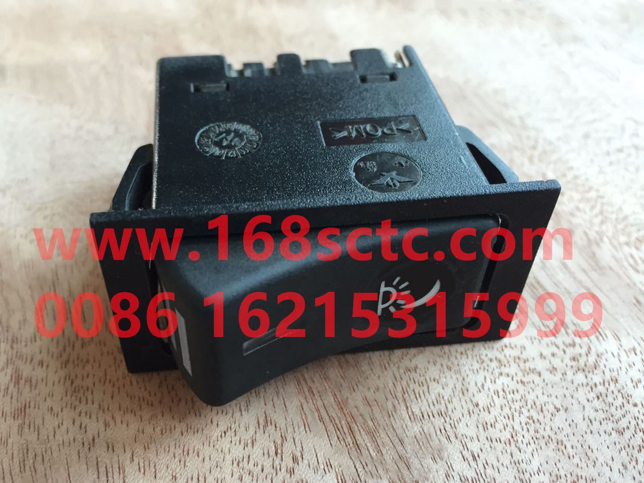 81.25505.6327-SHACMAN-High roof cab sunroof lighting rocker switch-DeLongF3000 2009Kuan