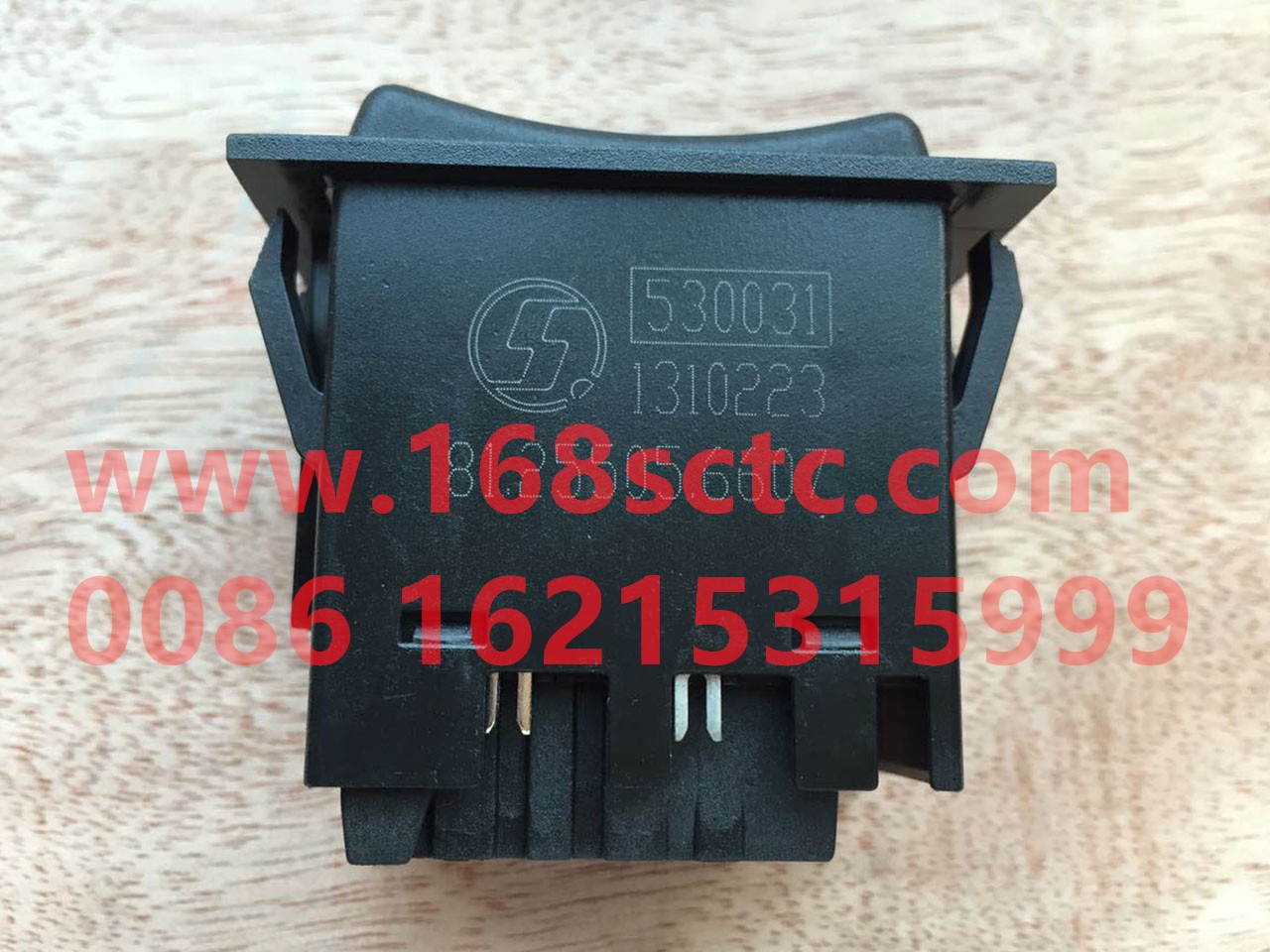 81.25505.6607-SHACMAN-Fog light rocker switch-DeLongF2000 2014Kuan