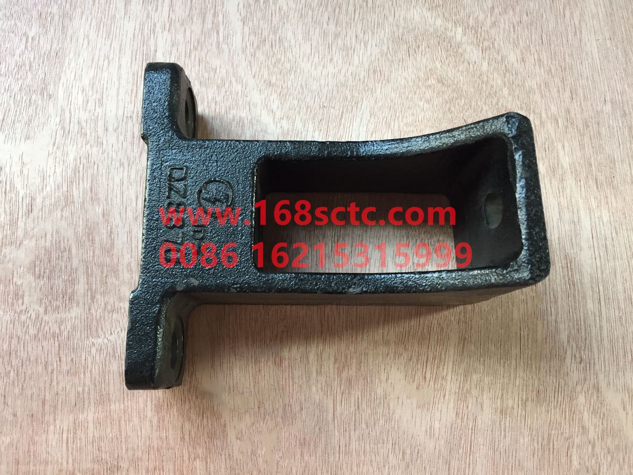 DZ95259538870-SHACMAN-radiator bracketLeft-DeLongF3000 2015Kuan