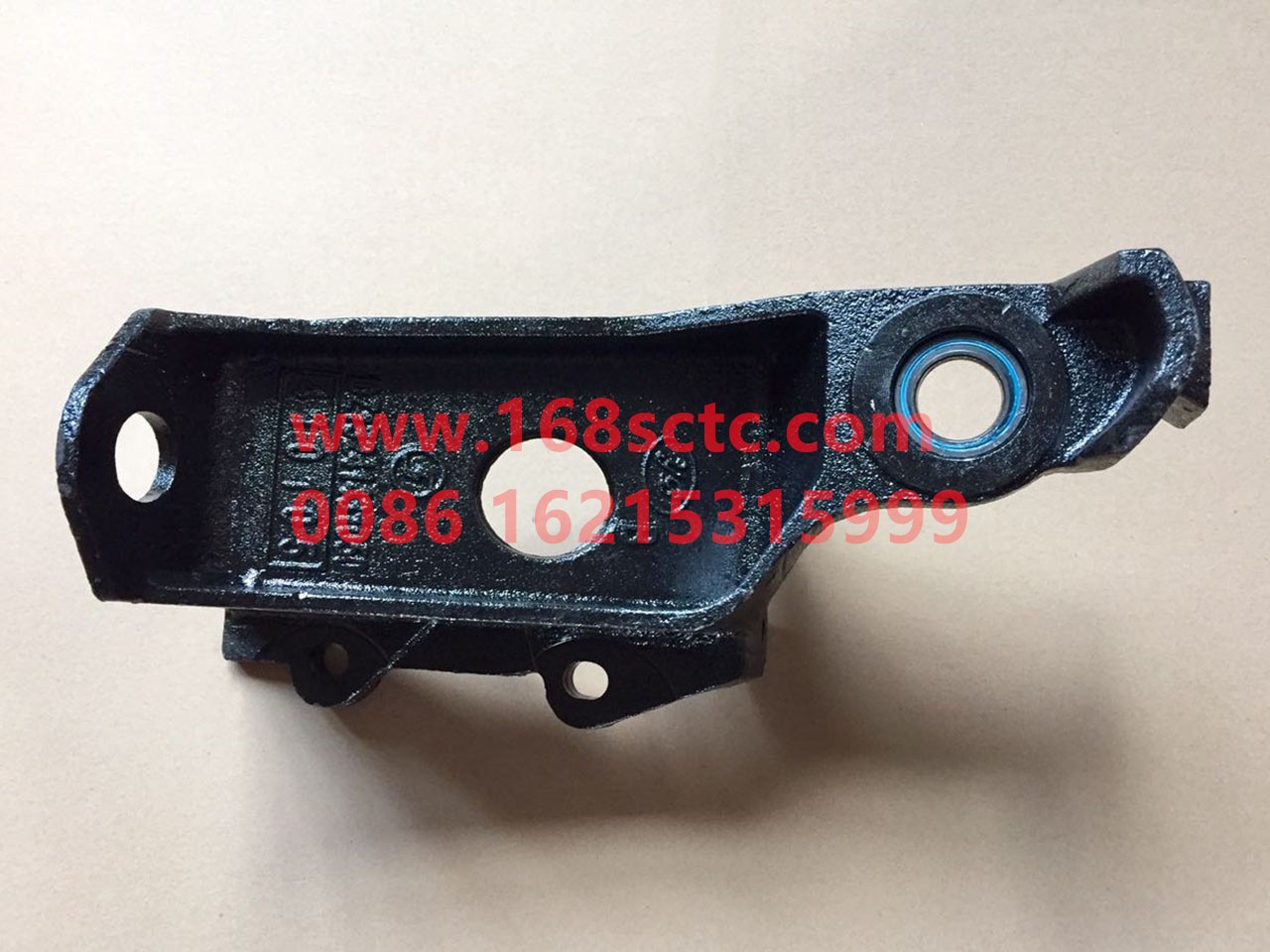 DZ13241431050-SHACMAN-Front suspension left support-DeLongF2000 2009Kuan