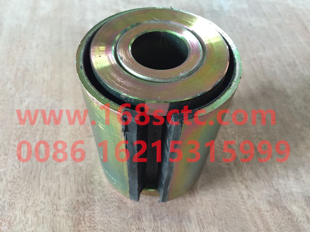 Split bushing
