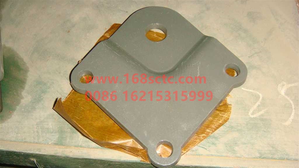 WG9925522108-SINOTRUK HOWO-Front spring connecting plate-HaoWoT7HKuan