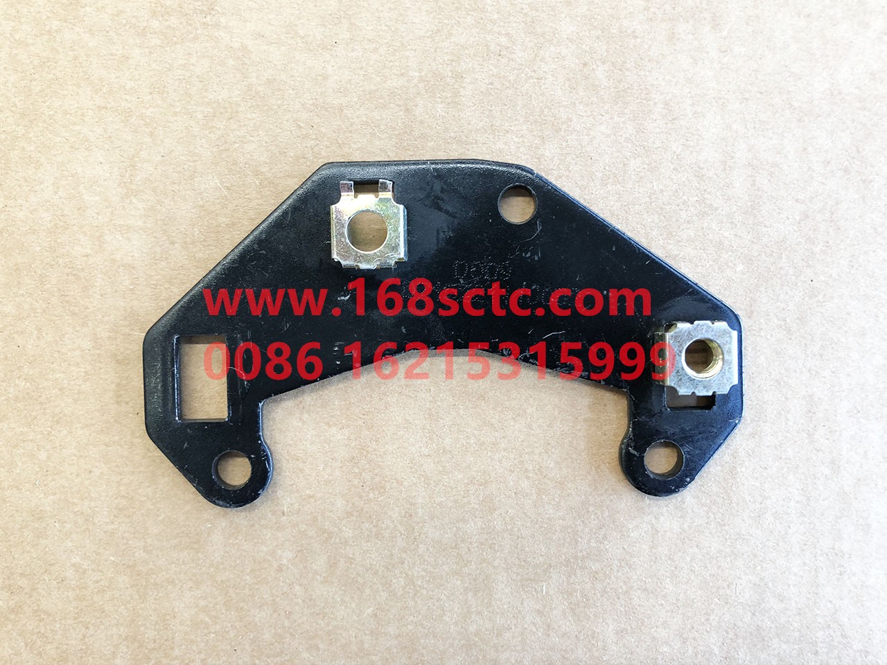 DZ15221110052-SHACMAN-Front cover hinge transition plate assembly (HP22405320071)-DeLongXinM3000 2013Kuan