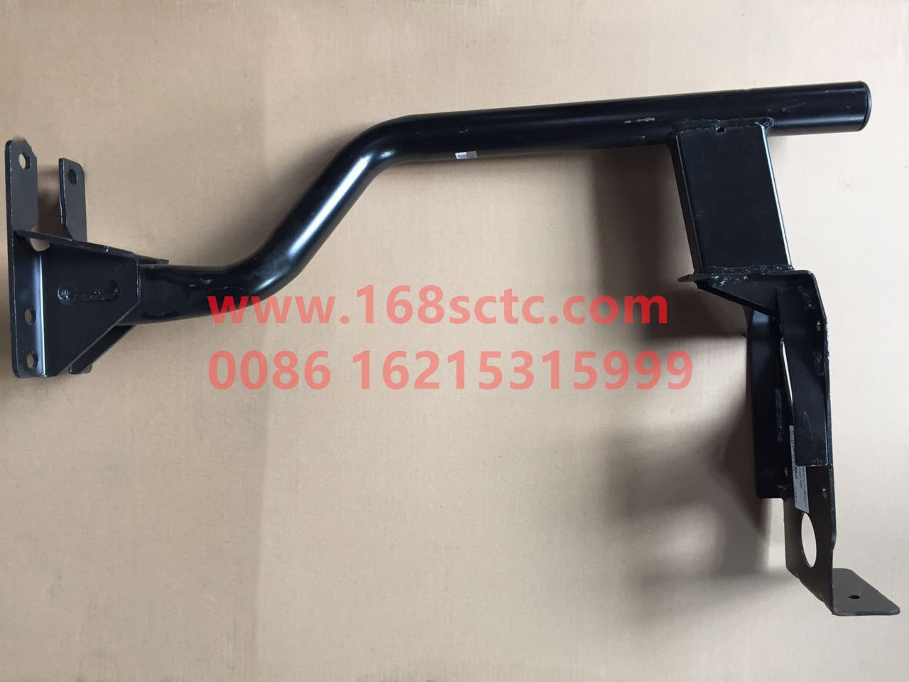 DZ13241231350-SHACMAN-Rear fender bracket right-DeLongF2000 2014Kuan