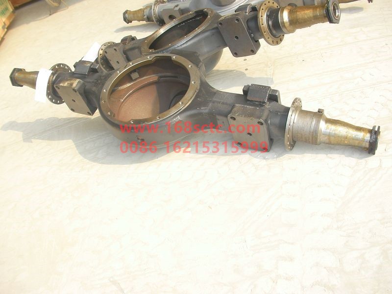 AZ9360330078-SINOTRUK HOWO-Intermediate axle housing (Howo 1279 axle/disconnected balance suspension)-ZhongQiZhongQiaoHW1279