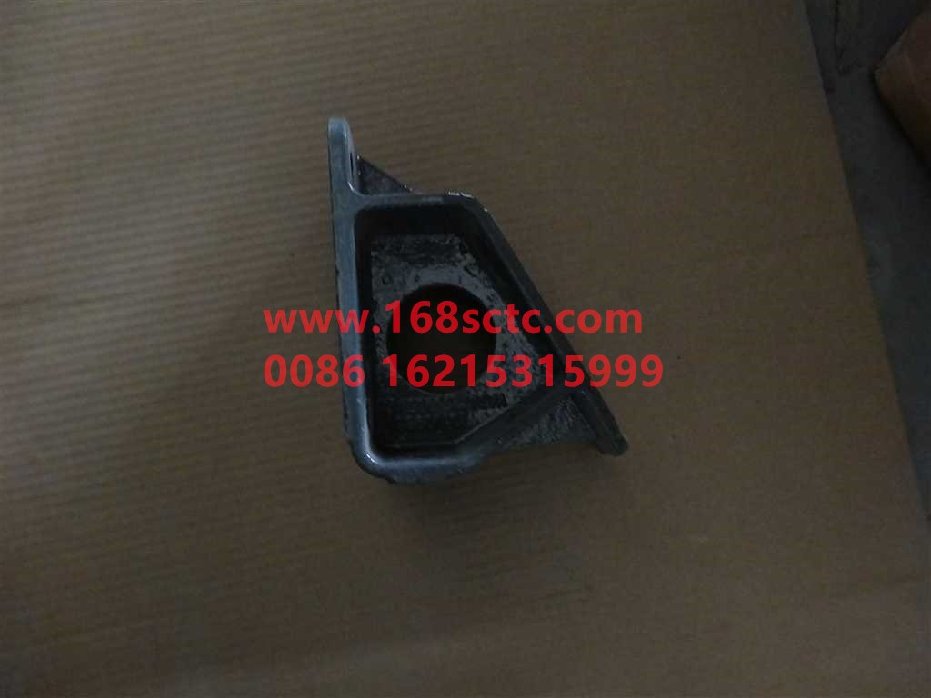 WG9725590591-SINOTRUK HOWO-Engine front bracket left-HaoWo2008Kuan