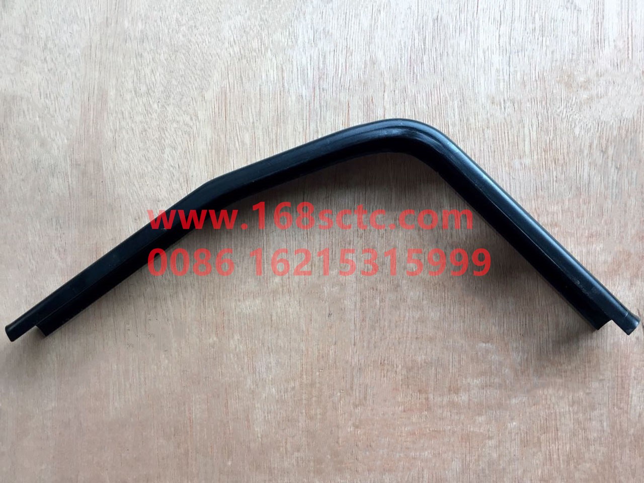 DZ13241870067-SHACMAN-Under the side shroud bracket-DeLongF2000 2010Kuan