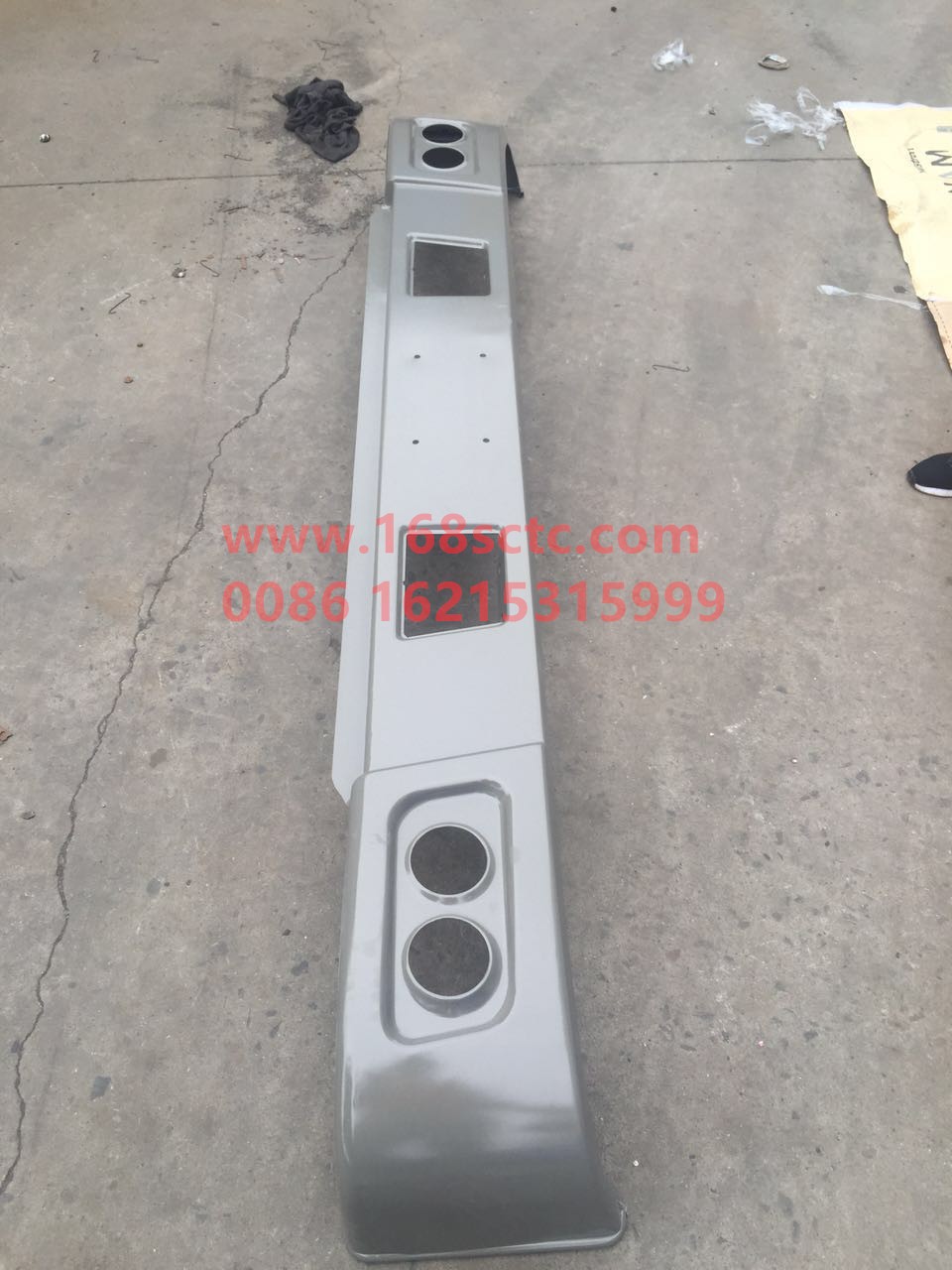 AZ1641241003（0028）-SINOTRUK HOWO-Bumper assembly 2.0thickwith curlingironred-HaoWo2007Kuan