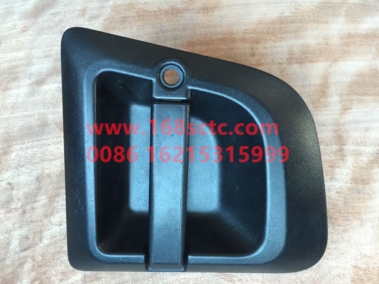 DZ14251340051-SHACMAN-Door outer handle bracket part right-DeLongX3000 2013Kuan