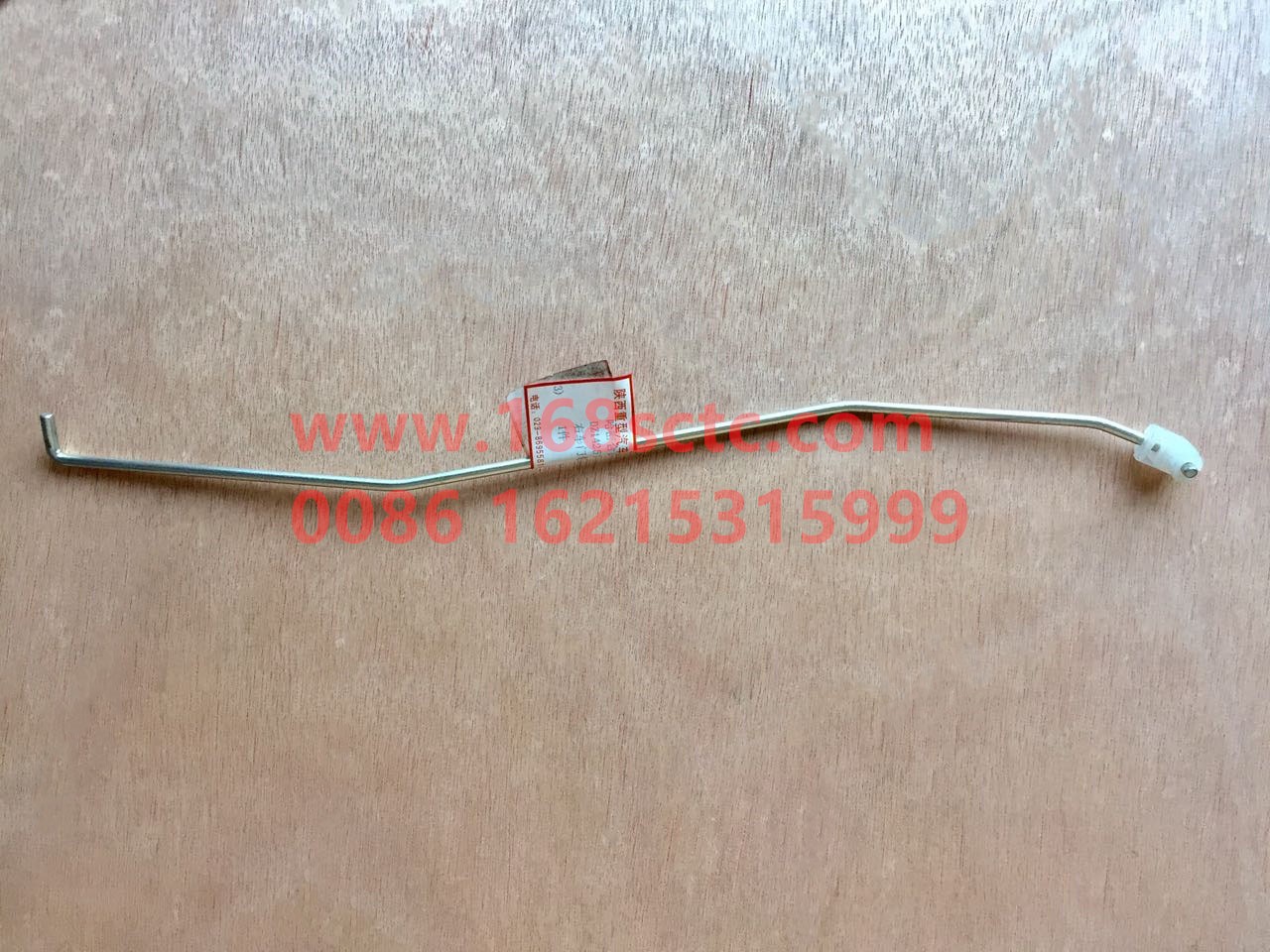 DZ14251340029-SHACMAN-Door lock cylinder pull rod right-DeLongX3000 2013Kuan