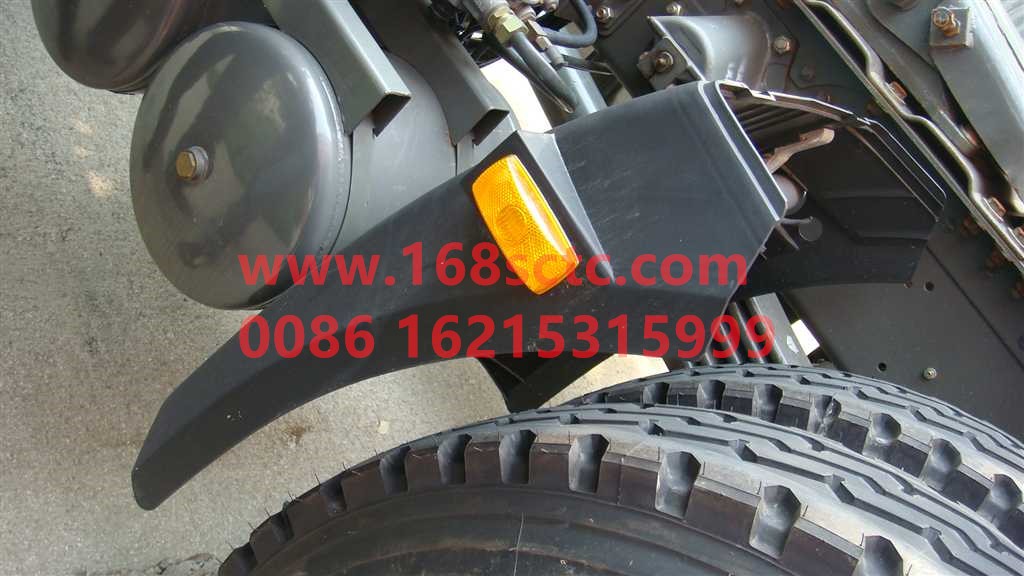 WG9925950130-SINOTRUK HOWO-rear wheel front fender A7-HaoWoA7Kuan
