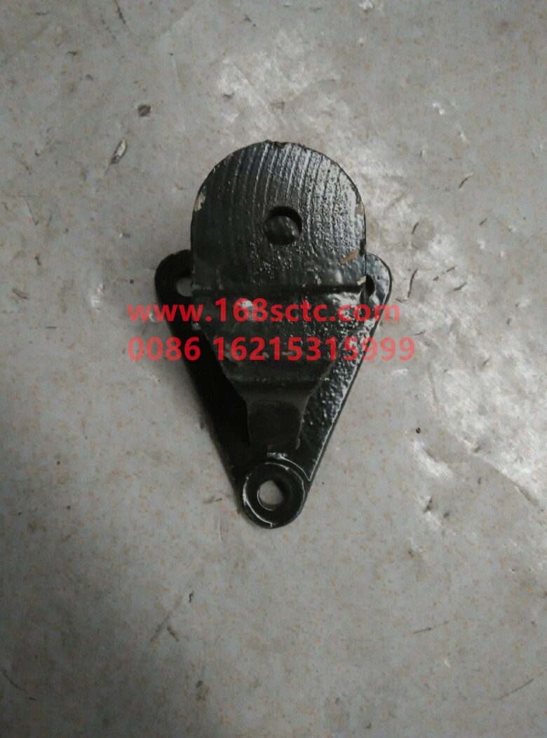 SZ965000000-SHACMAN-front stabilizer bar bracket-DeLongM3000 2012Kuan