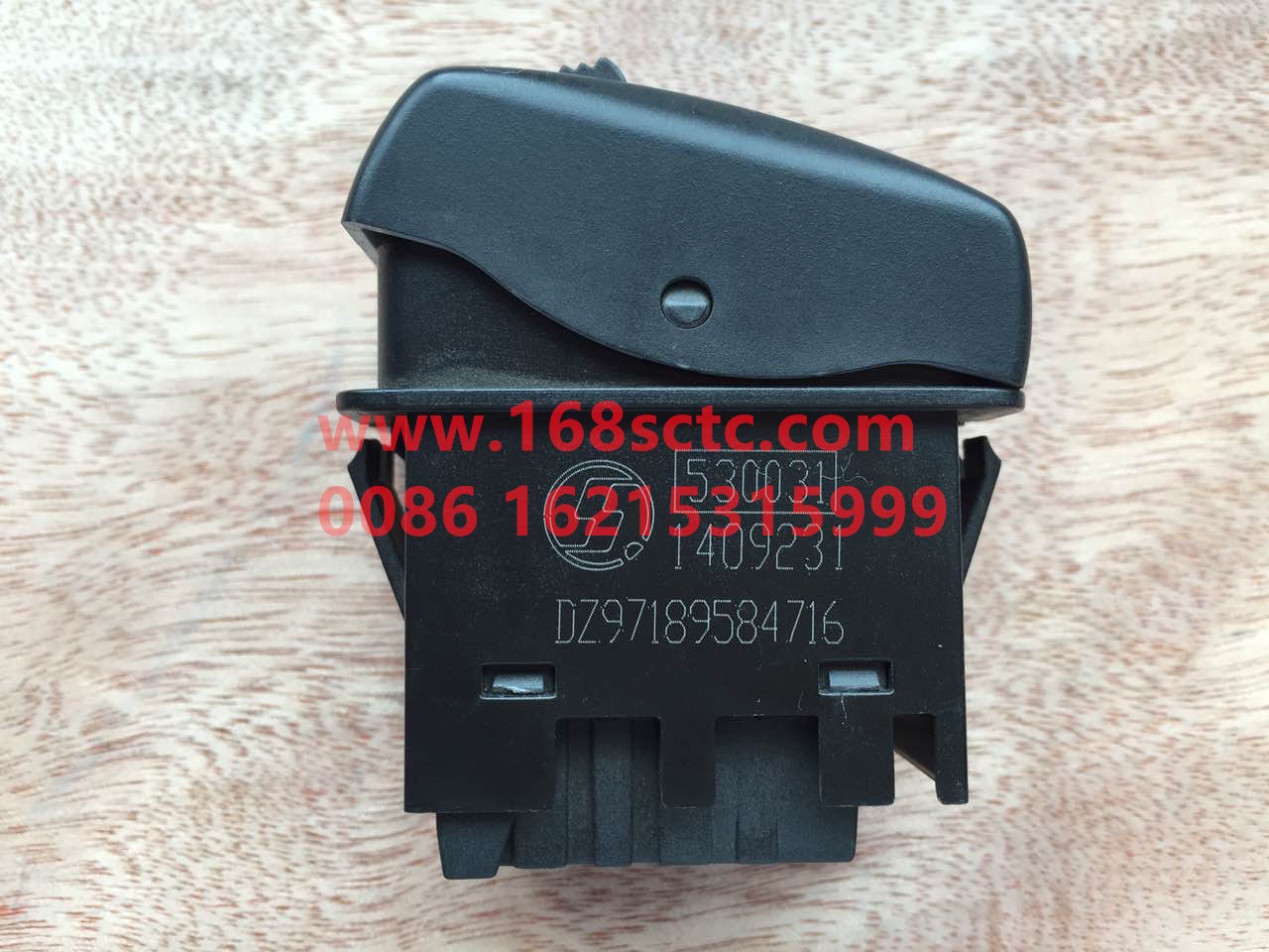 DZ97189584716-SHACMAN-Inter-wheel differential lock switch-DeLongX3000 2013Kuan