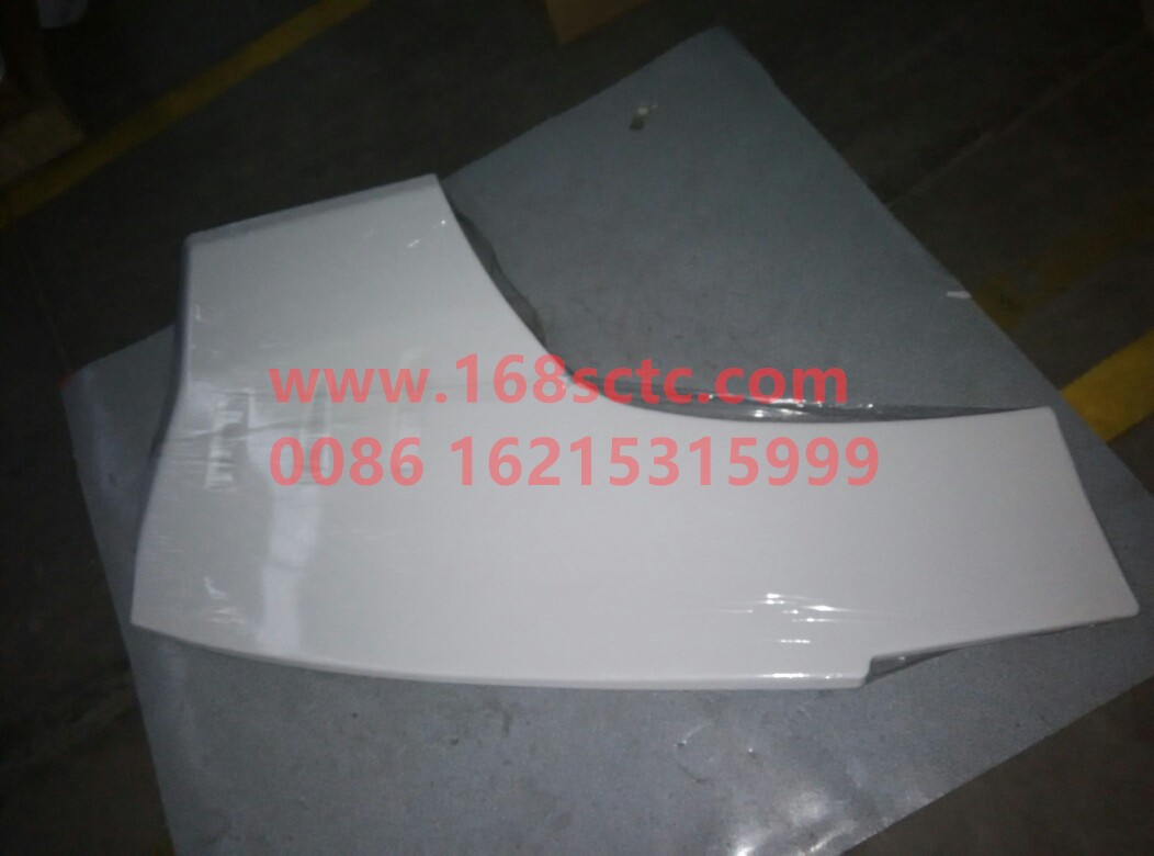 WG1664330006-SINOTRUK HOWO-Decorative outer panel under the doorrightred-HaoWoT7HKuan