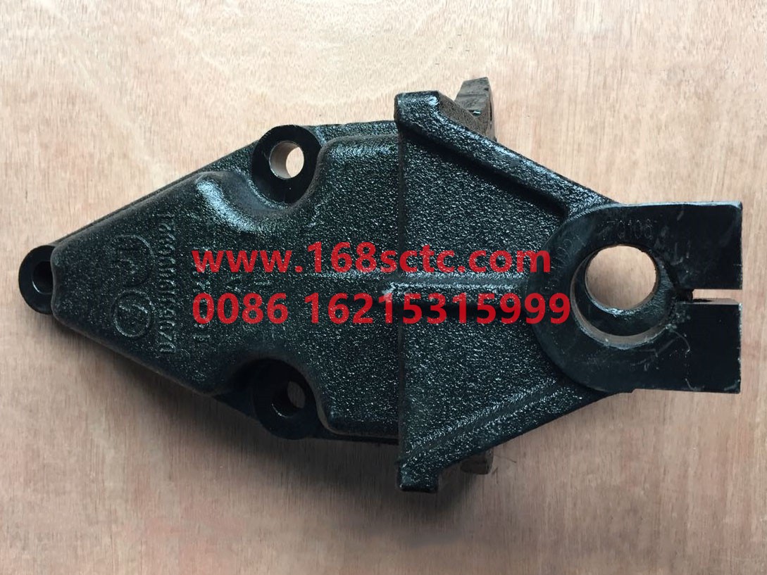 DZ95319690921-SHACMAN-Front spring right front bracket-DeLongF3000 2015Kuan