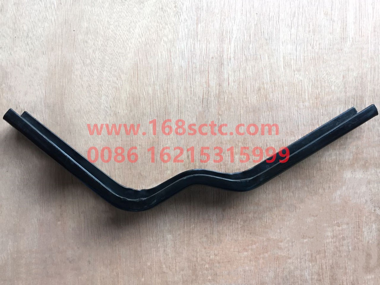 DZ13241870063-SHACMAN-On the side shroud bracket-DeLongF2000 2010Kuan