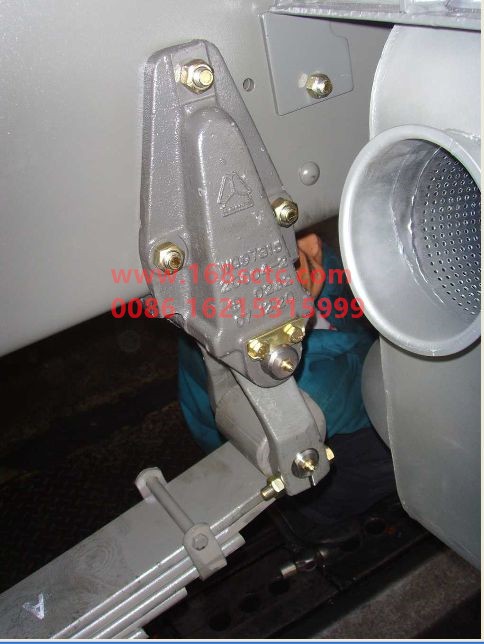 AZ9731520004-SINOTRUK HOWO-front spring bracketback8*4-HaoWo2007Kuan