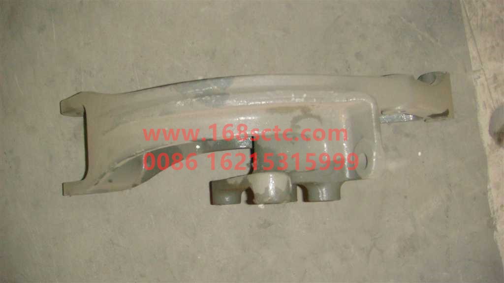 WG9725520617-SINOTRUK HOWO-leaf spring bracket right-HaoWoA7Kuan
