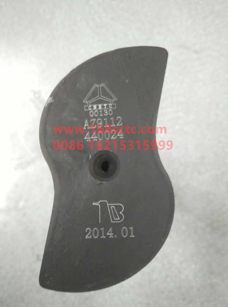 AZ9112440024-SINOTRUK HOWO-front brake camshaftLeft-ZhongQiJW07Qiao