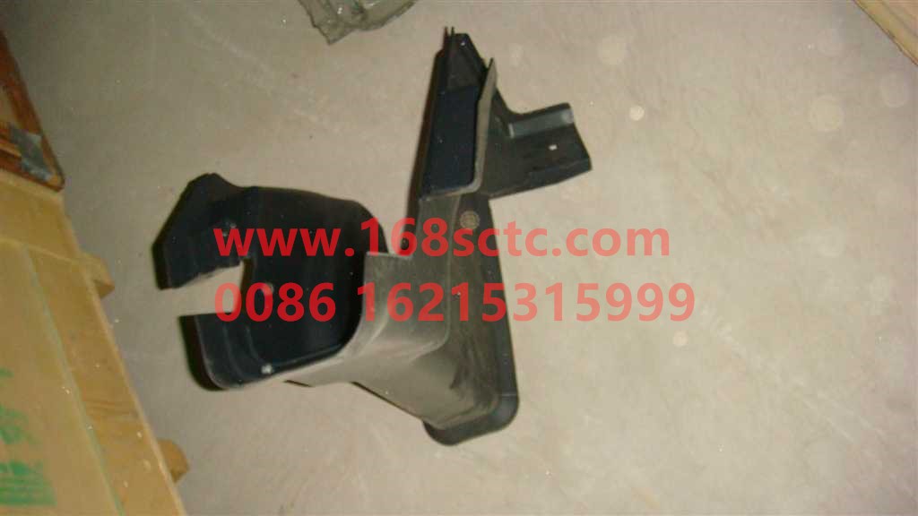 AZ1664160290-SINOTRUK HOWO-steering column guard-HaoWoT7HKuan