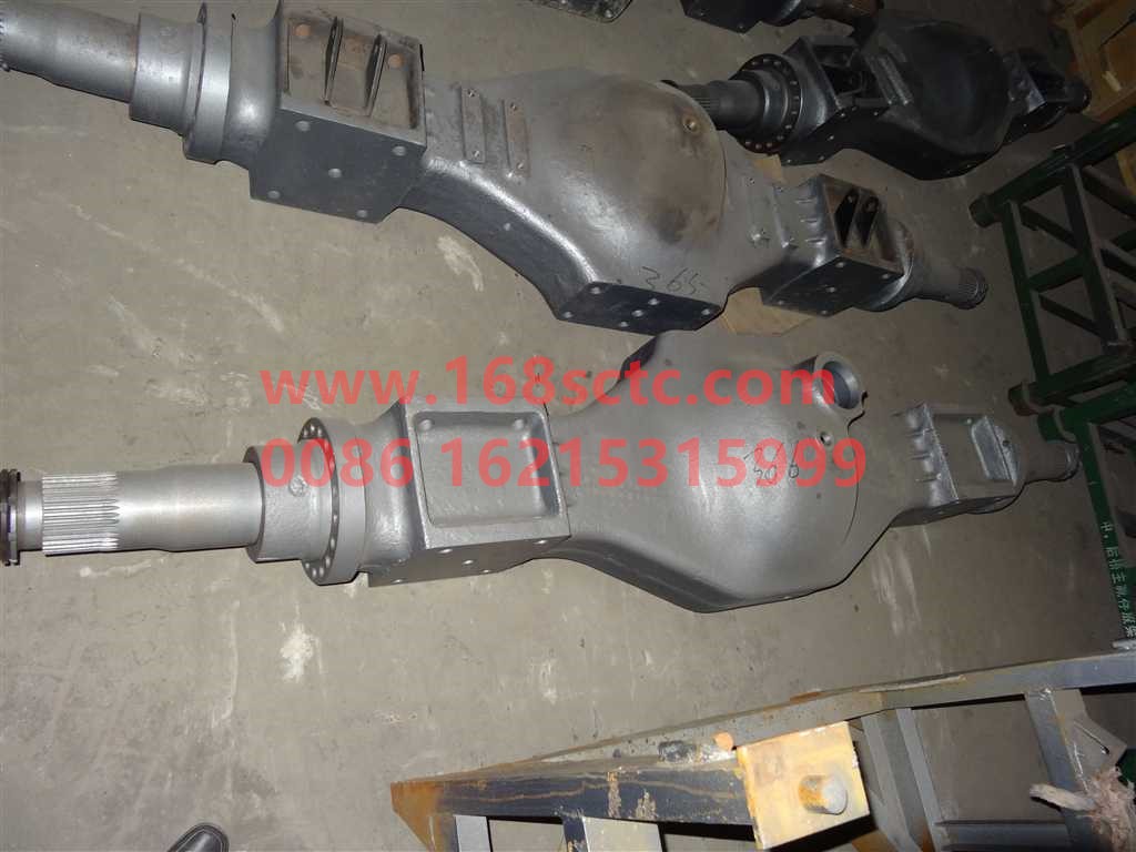 AZ9970330366-SINOTRUK HOWO-Middle axle housing (AC26 axle/wheelbase 2520)-ZhongQiZhongQiaoAC26