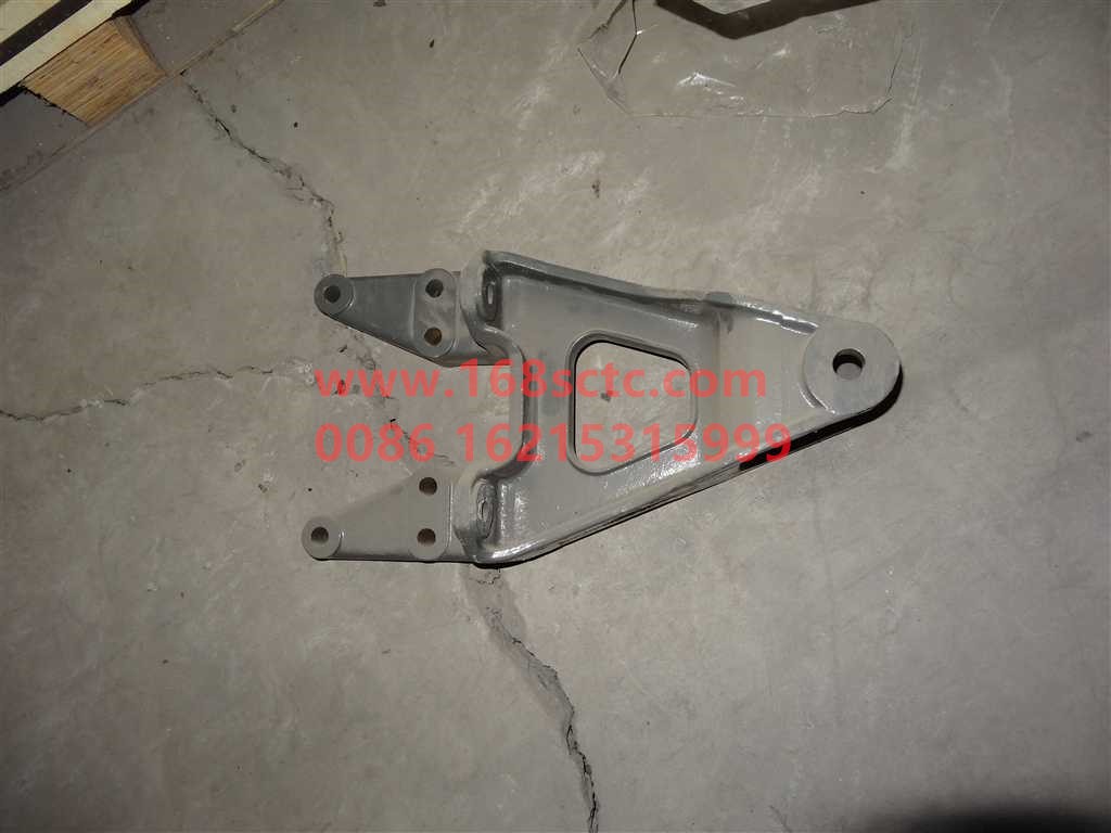 WG9925520617-SINOTRUK HOWO-leaf spring bracket right-HaoWoA7Kuan