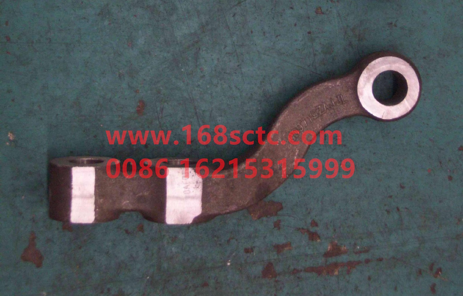 AZ9738413004-SINOTRUK HOWO-tie rod armrightbig bend-ZhongQiQianQiaoHR7