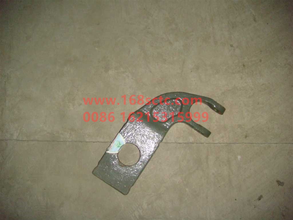 WG9925520041-SINOTRUK HOWO-Front spring pressure plate left-HaoWoT7HKuan