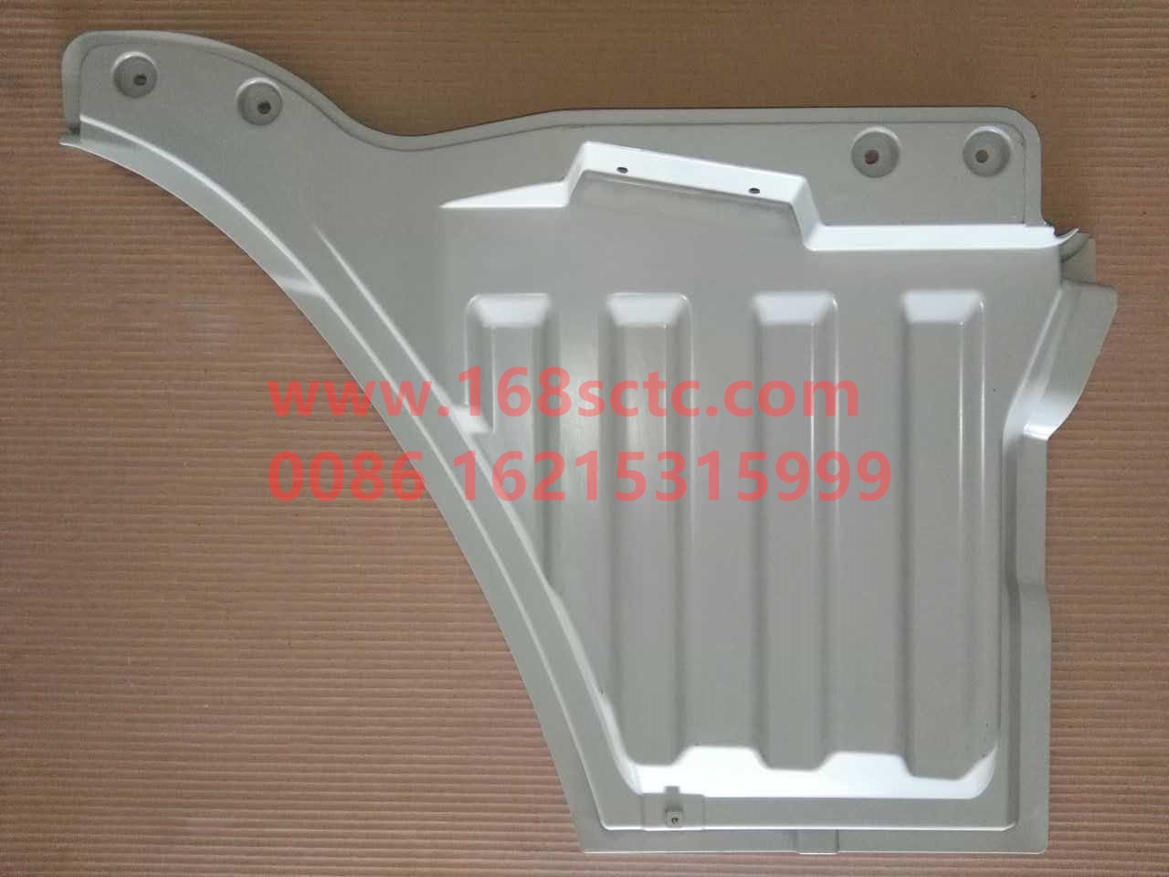 DZ14251330155-SHACMAN-Door lower trim inner panel left-DeLongX3000 2013Kuan