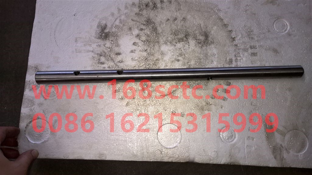 WG2212220011-SINOTRUK HOWO-Fork shaft fifth and sixth gear overdrive-ZhongQiBianSuXiangHW19712CL