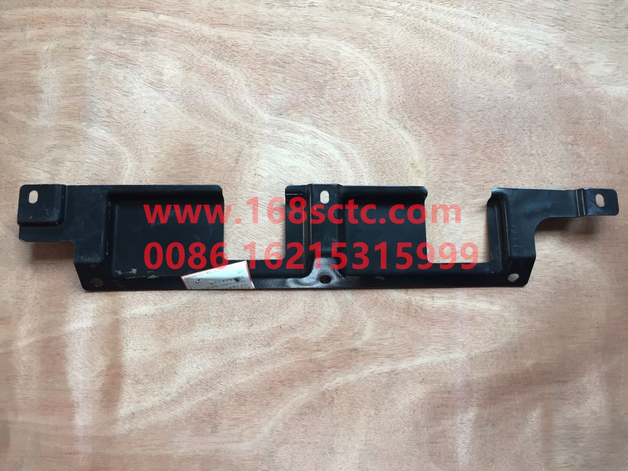 DZ14251110061-SHACMAN-Spoiler gusset mounting plate left-DeLongX3000 2013Kuan